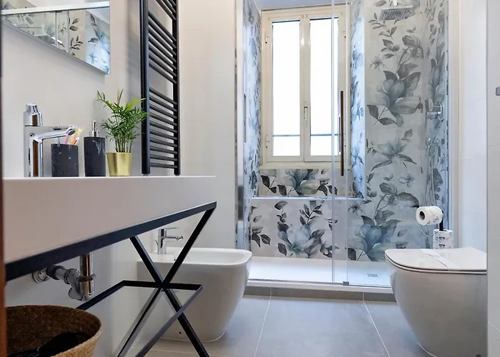 Vakantiehuis Metro At The Door- Colosseo 6 Min- 2br Ac Wifi Rome